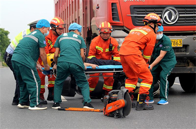 巴青沛县道路救援